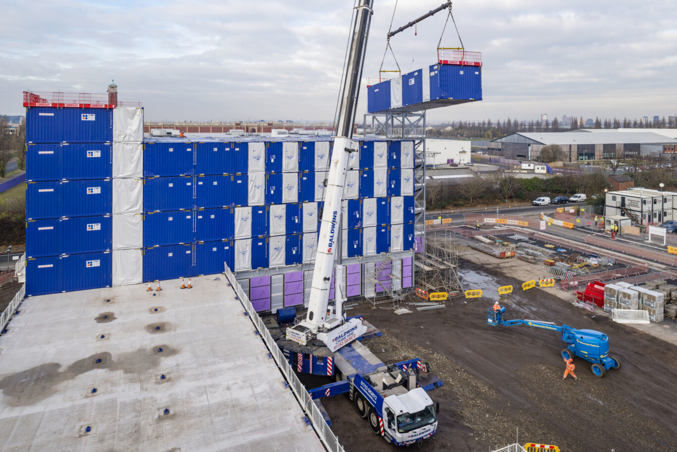 Holiday Inn Express Container Assembly