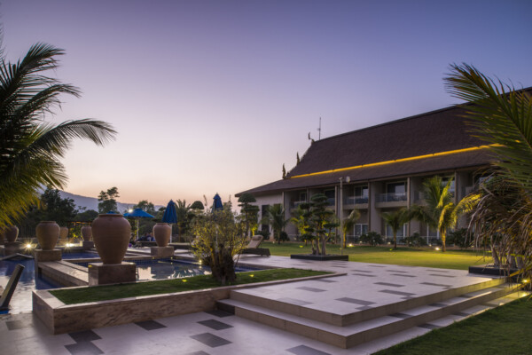 B426 Ppk Park Plaza Resort Hotel Karjat India N38 Medium