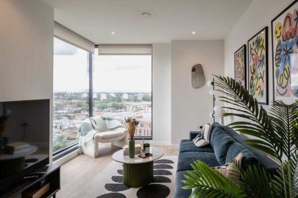 Meadowside Lr 22