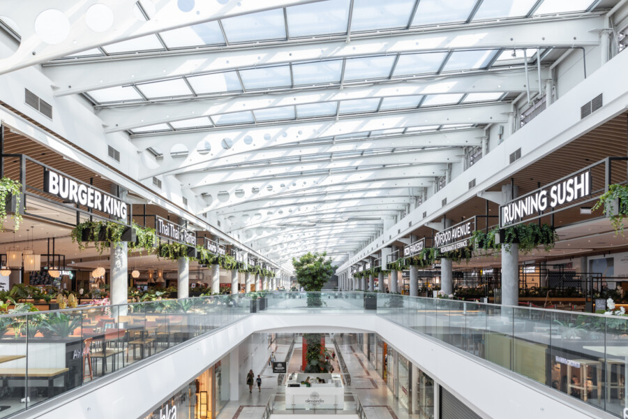 Food Court At Novy Smichov 5