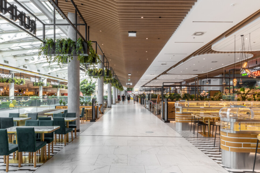 Food Court At Novy Smichov 8